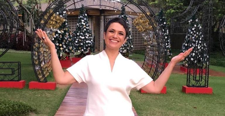 Em foto rara, Sandra Annenberg comemora 51 anos com a família completa