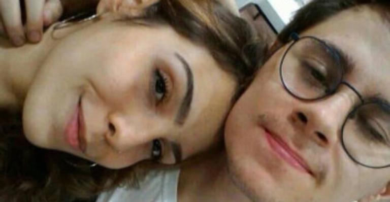 Aos prantos, namorada de Rafael Miguel fala sobre morte do amado: ”Ia me tirar daquela casa”