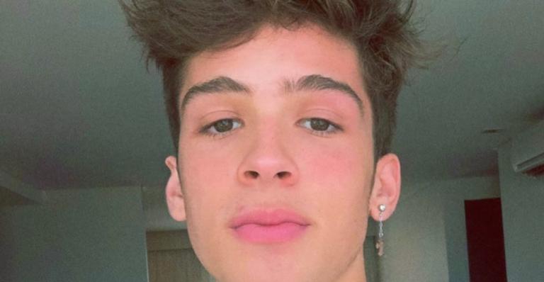 João Guilherme se declara para namorada e fã cobra casamento dos dois