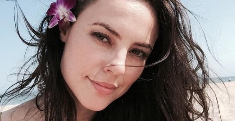Paolla Oliveira surge em clique fofíssimo com seu gatinho