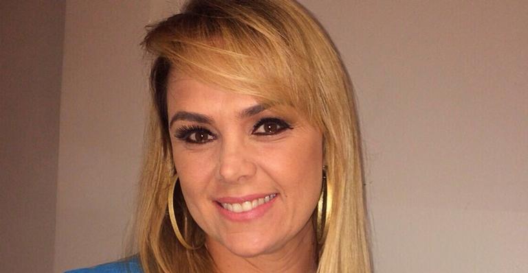 Após ser desmascarada, ex-paquita perde 24 quilos e se converte: ”Passei por um furacão”