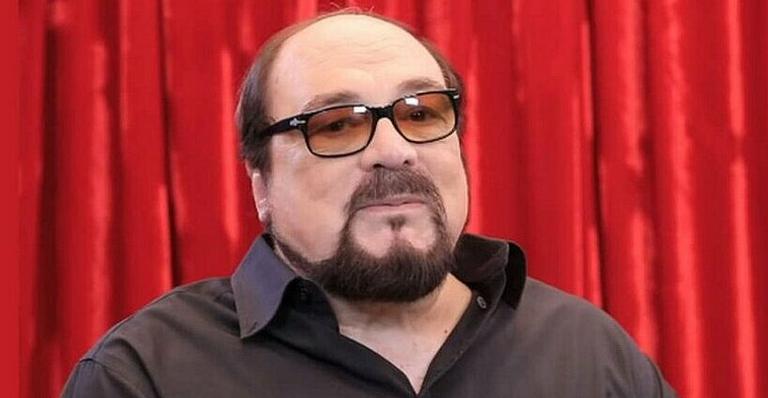 Corpo de Rubens Ewald Filho é velado em São Paulo e famosos prestigiam jornalista e crítico de cinema