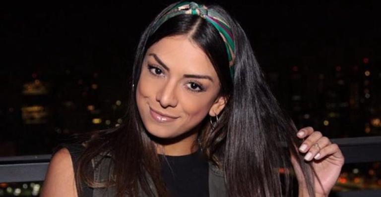 Ex-bailarina do Faustão rebola muito para homem, não é correspondida e dispara: ” Ele não me dá moral”