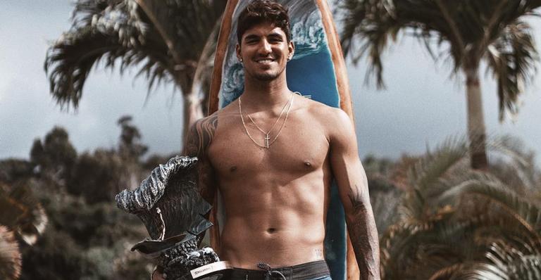 Gabriel Medina, ex-affair de Anitta, comenta relacionamento da cantora com Pedro Scooby