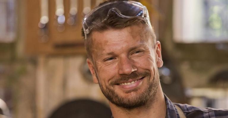 Sem roupa, Rodrigo Hilbert mostra momento íntimo com Fernanda Lima na cama : ”Meu amor”
