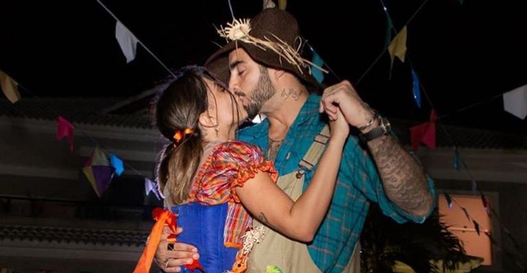 Pedro Scooby compartilha momento de carinho com Anitta e fã dispara: ”Aguardando Luana Piovani mandar uma indireta”