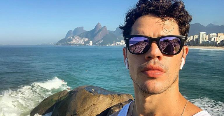 Cheio de amor! José Loreto leva filha para passear em shopping do Rio de Janeiro
