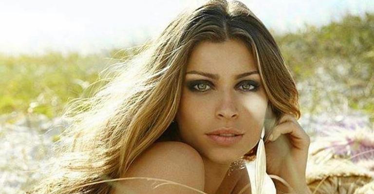 Cauã Reymond curte foto de Grazi Massafera seminua com parte íntima coberta por uma toalha