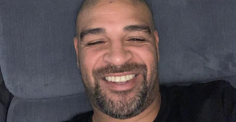 O mistério acabou! Saiba quem é a nova namorada de Adriano Imperador 