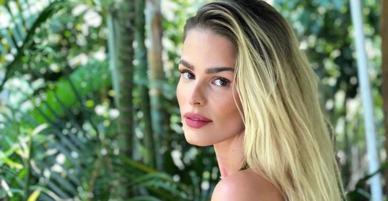 Que curvas! Yasmin Brunet incendeia a web ao surgir de biquíni fio dental e corpão encanta seguidores