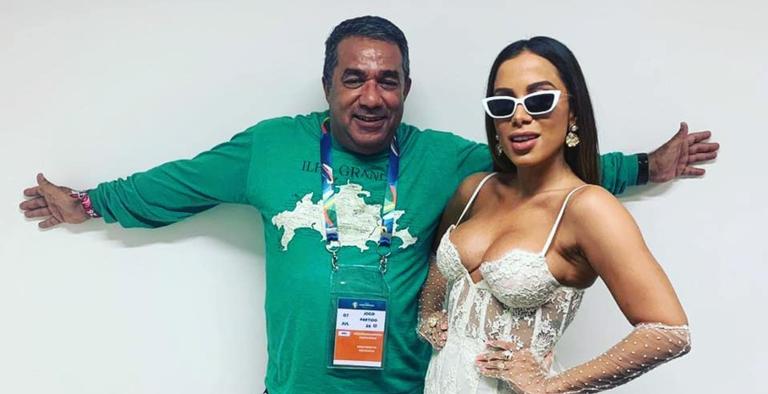 Pai de Anitta rebate seguidora que falou sobre Luana Piovani em sua publicação: ‘’Comenta os posts dela então’’ 