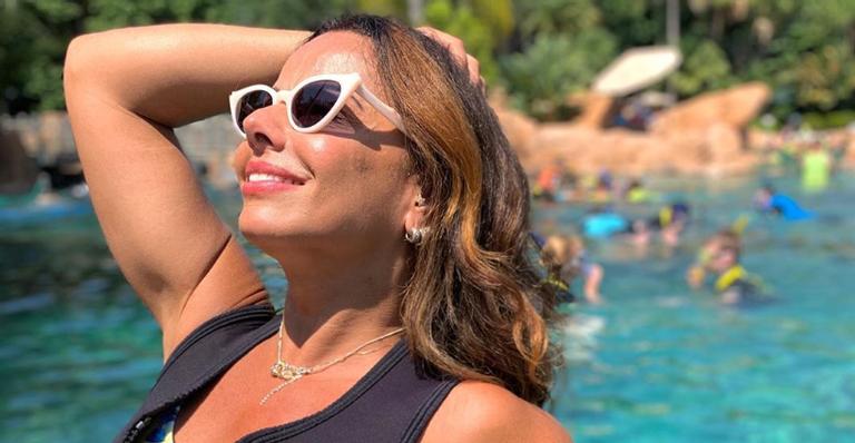 Musa! Viviane Araujo impressiona com barriga trincada em look justíssimo