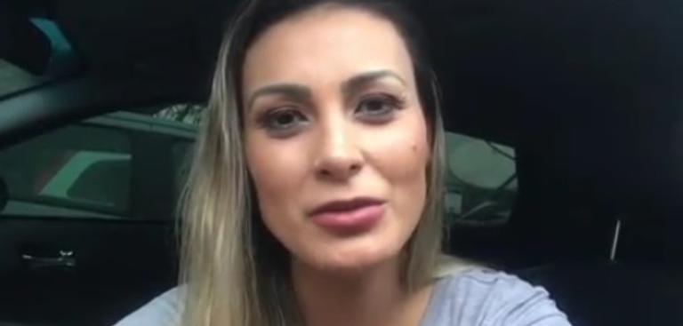 Após realizar remoção de tatuagens, Andressa Urach faz discurso de perdão: ”Orai pelos que vos maltratam”