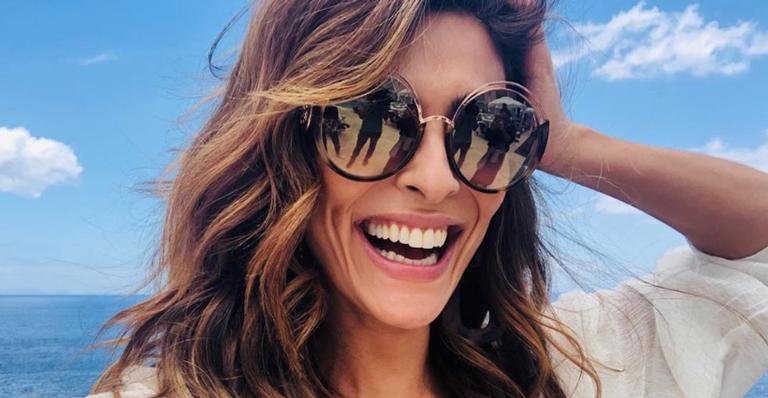 Juliana Paes mostra momento íntimo ao lado da família: ”Parabéns, Antônio”