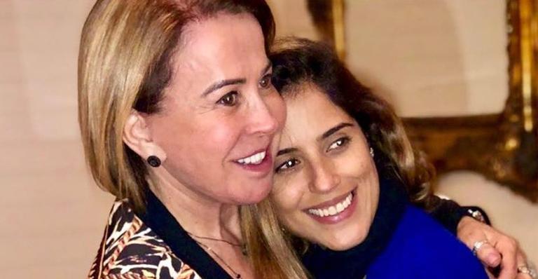 Camilla Camargo posta primeira foto com o filho, Joaquim, e reação de Zilu Godoi é emocionante