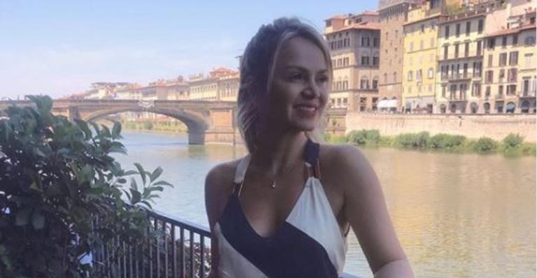 De biquíni e barriga chapada, Eliana compara antes e depois ao lado dos filhos: ”Cada ano mais linda”