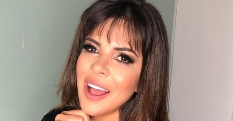 Mara Maravilha surge deslumbrante e quebra a web com decote e look ‘clean’: ”Dica do sucesso”