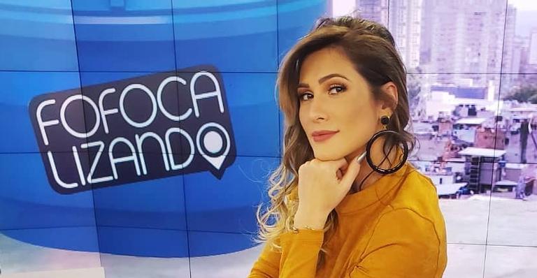 Lívia Andrade fala sobre o retorno de Mara Maravilha ao ‘Fofocalizando’: ”Estou me adaptando”