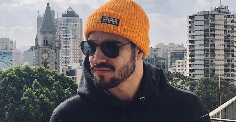 Caio Castro compra carro luxuoso avaliado em R$ 400 mil reais