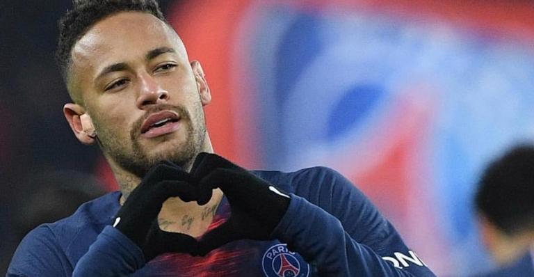 Iti Malia! Neymar Jr. posta momento fofíssimo com Davi Lucca em seu colo: ”Não tem preço”