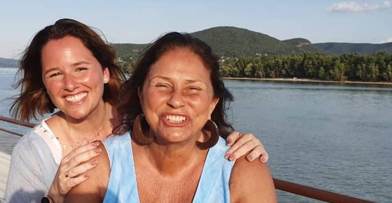 Sotaque português? Filha de Fafá de Belém revela segredo inusitado sobre a mãe
