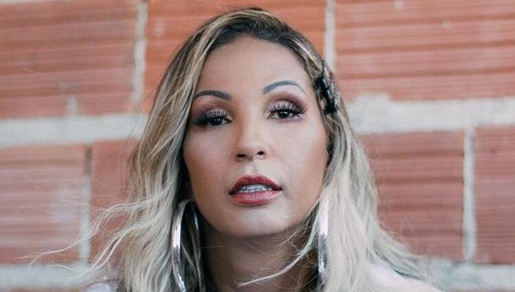 Valesca Popozuda se pronuncia após boatos de crise financeira