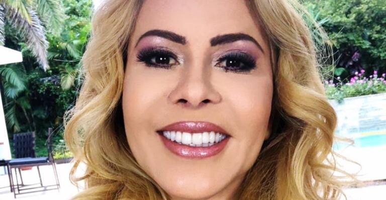 Jeans com jeans! Inspire-se no look ousado de Joelma