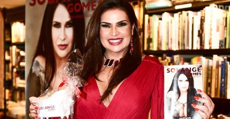 Ousada! Solange Gomes conta tudo sobre primeiro sexo anal com Renato Gaúcho