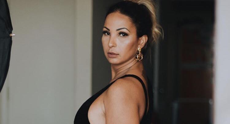Valesca Popozuda e Cleo trocam declarações na web