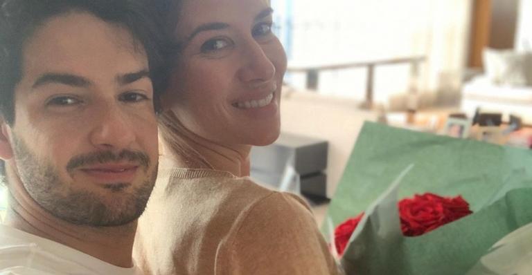Alexandre Pato publica foto inédita do casamento com Rebeca Abravanel