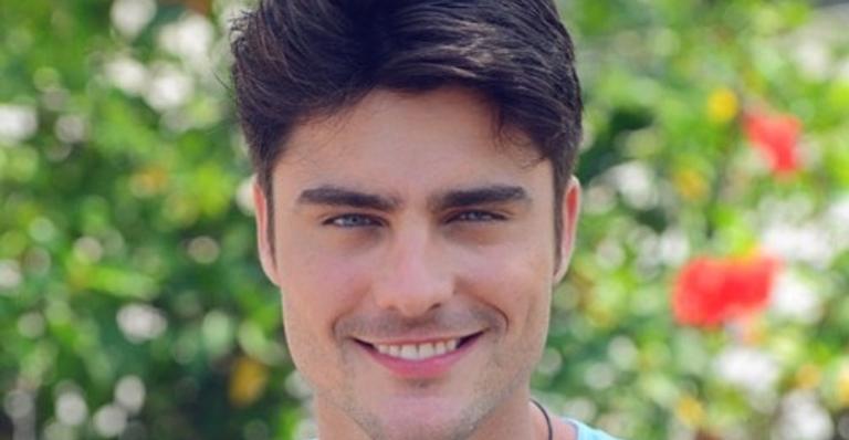 Guilherme Leicam conta sobre relacionamento com Malvino Salvador em ‘A Dona do Pedaço’