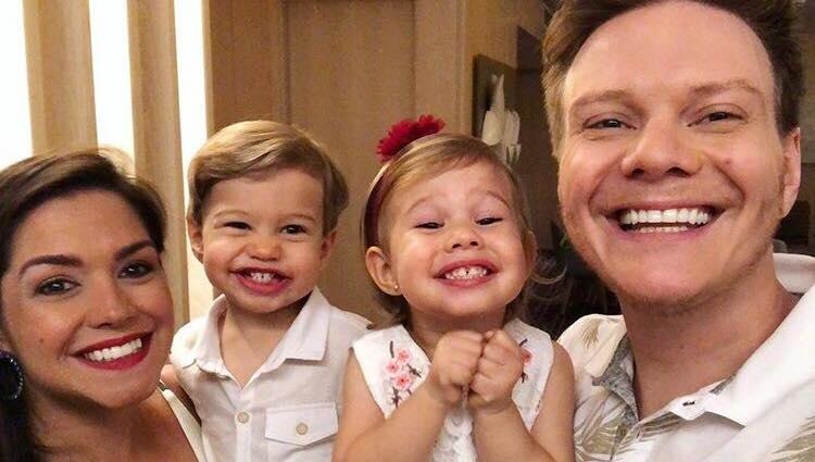 Filhos de Thais Fersoza e Michel Teló celebram aniversário em festa dupla