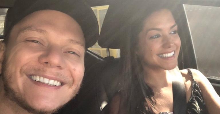 Terça em família! Michel Teló e Thais Fersoza passeiam de bicicleta com os filhos no Rio de Janeiro