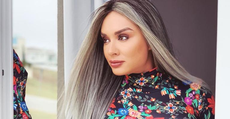 Juju Salimeni ostenta piscina enorme em mansão luxuosa e aproveitar para renovar bronzeado