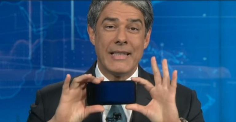 William Bonner toma atitude radical e apaga perfil em rede social: ”Vivendo a vida de verdade”