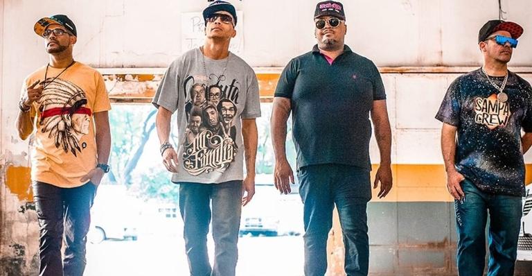 Banda Sampa Crew sofre acidente após colisão com um carro na contramão
