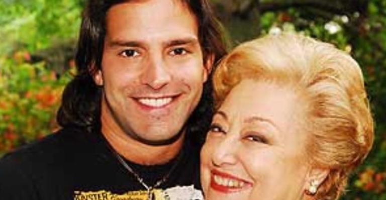 Lembra dele? Ex-galã da ‘Malhação’ agradece trabalho como motorista de aplicativo: ‘’Sigo sorrindo’’