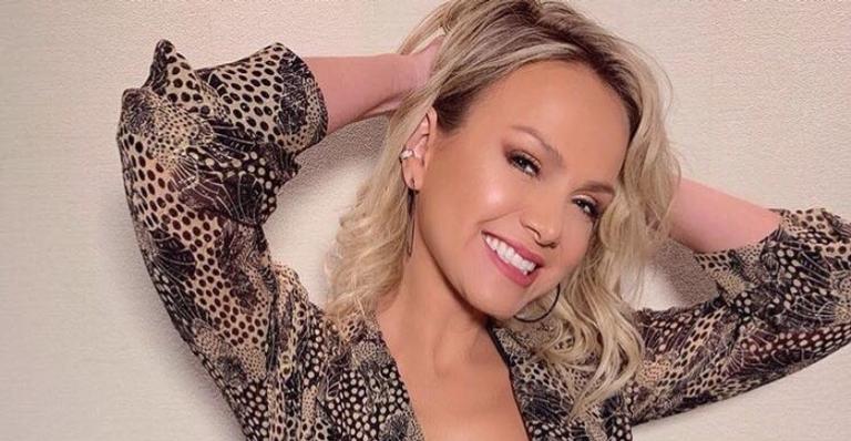 Eliana posa ao lado de ‘Irmãos à Obra’ e compartilha na web