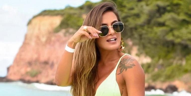 Provocante! Carol Peixinho dá close em parte íntima e leva seguidores ao delírio