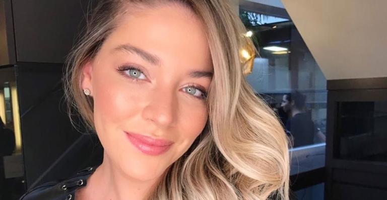 Sexy! A atriz, Luma Costa posou de biquíni e deixou corpão à mostra