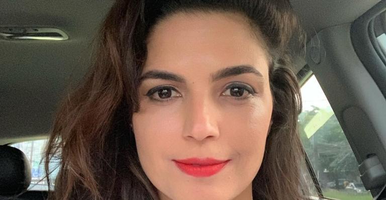 Irmãs? Emanuelle Araújo posta clique com a filha e semelhança impressiona