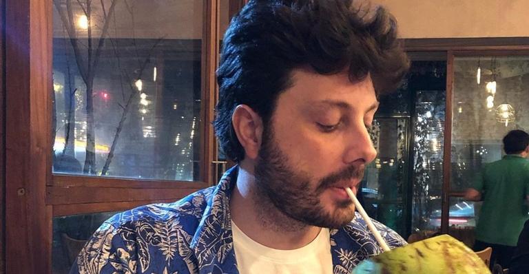 Danilo Gentili detona presidente da França após críticas ao governo Bolsonaro