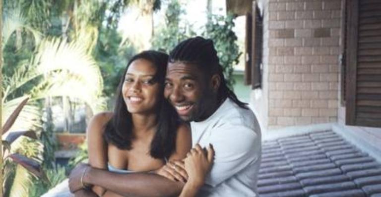 Conheça 10 casais de famosos que já namoraram e você talvez não sabia