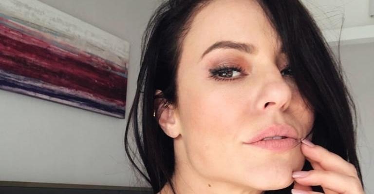 Sucesso! Perfil de Vivi Guedes atinge um milhão de seguidores e Paolla Oliveira comemora