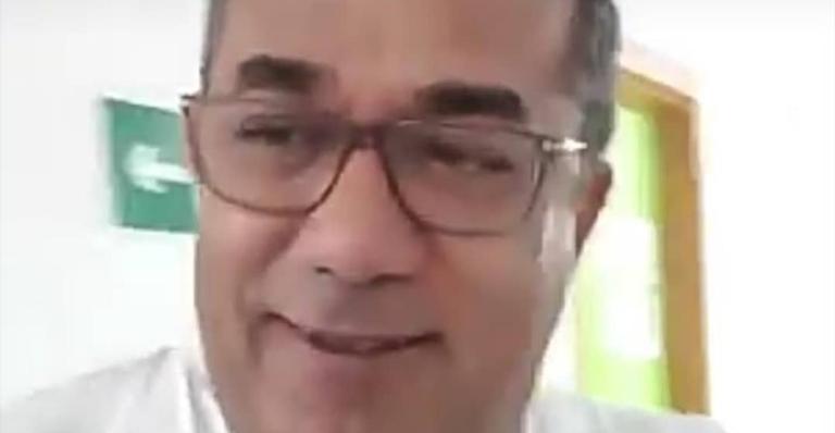 Mitou! Pai de Anitta publica montagem da cantora como Dilma Rousseff e leva bronca da filha