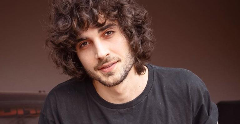 Fiuk tira foto sensual, quase mostra demais e fãs vão à loucura: ”Achei que fosse mostrar tudo”