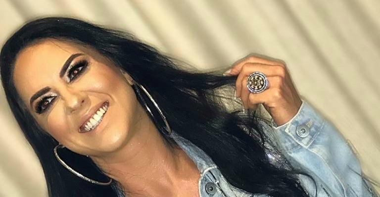 Com biquíni pequenininho, Graciele Lacerda eleva a temperatura da web