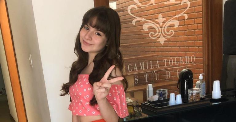 Com o namorado, Sophia Valverde comemora aniversário de 14 anos