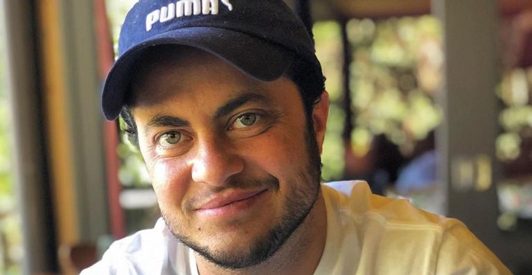 Thammy Miranda volta a provocar seguidores com ”volume”