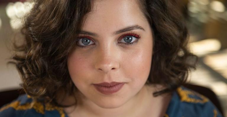 Atriz de ‘Órfãos da Terra’ surge em momento íntimo e arranca elogios da web: ”Linda”
